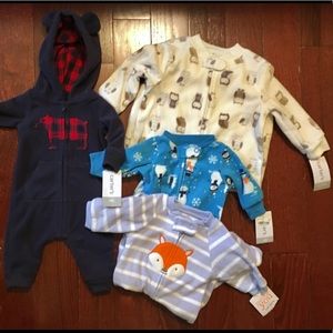 NWT Carter’s Newborn Baby Boy Outfit Sleepers Lot